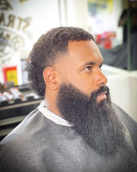 Hair Line Up, Bad Beards, Black Men Beard Styles, Hair Sponge, High And Tight Haircut, Stylish Mens Haircuts, Men's Cuts, Undercut Fade, Tail Hairstyle