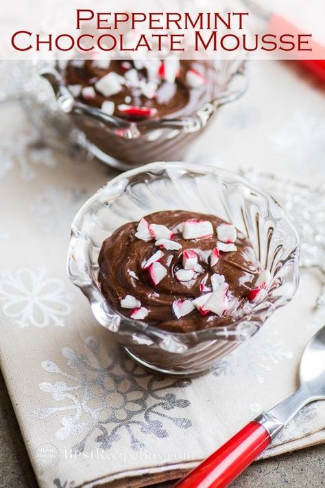 Christmas Desserts Chocolate, Chocolate Peppermint Mousse, Peppermint Pudding, Peppermint Mousse, Favorite Christmas Desserts, Taste And Tell, Easy Chocolate Mousse, Vegan Chocolate Mousse, Avocado Chocolate Mousse