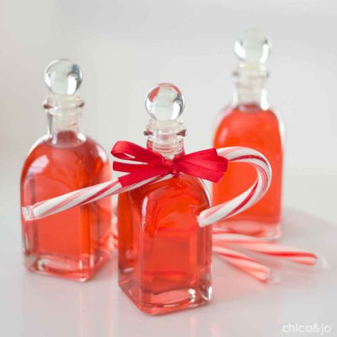 Peppermint Coffee Syrup, Maple Syrup Candy, Diy Candy Cane, Homemade Chocolate Candy, Candy Cane Recipe, Cane Syrup, Peppermint Syrup, Leftover Candy, Lunch Healthy