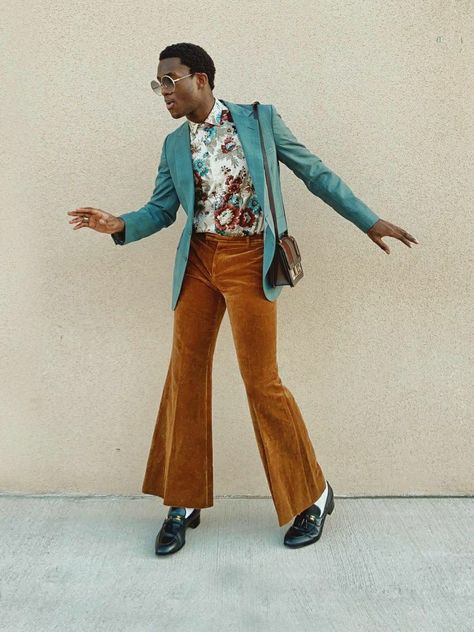 Disco Outfit Ideas 70s Men, Disco Style Men, Vintage Wedding Outfits For Men, Flare Suit Men, 70s Gender Neutral Fashion, 60s Inspired Outfits Men, Funk Outfit Men, Modern 70s Outfits Men, 1970s Aesthetic Men