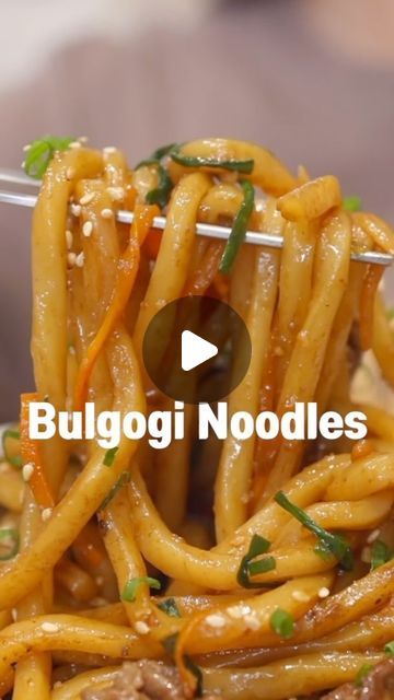 Bang Bang Noodles, Bulgogi Noodles, Korean Noodle Recipes, Udon Noodle Recipe, Easy Asian Dishes, Korean Noodle Dishes, Foreign Recipes, Beef Udon, Chipotle Pasta