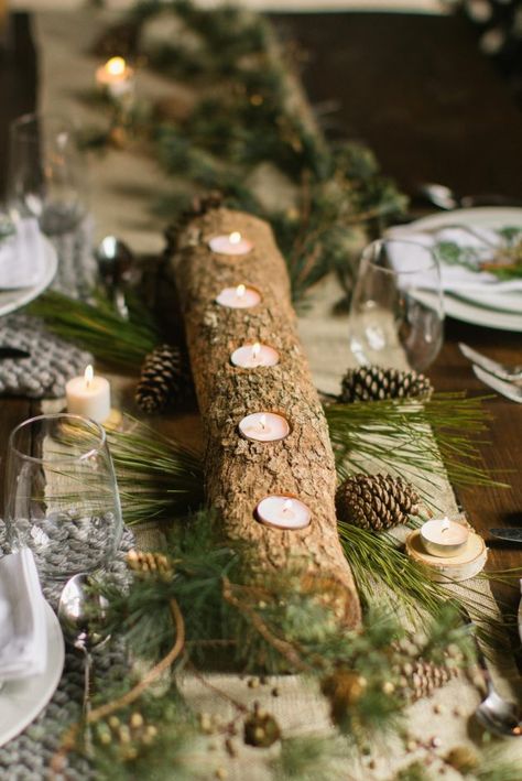 Winter Wedding Table Decorations, Christmas Styled Shoot, Woodland Centerpiece, Log Centerpieces, Army Christmas, Holiday Shoot, Winter Wedding Table, Christmas Kitsch, Christmas Wedding Decorations