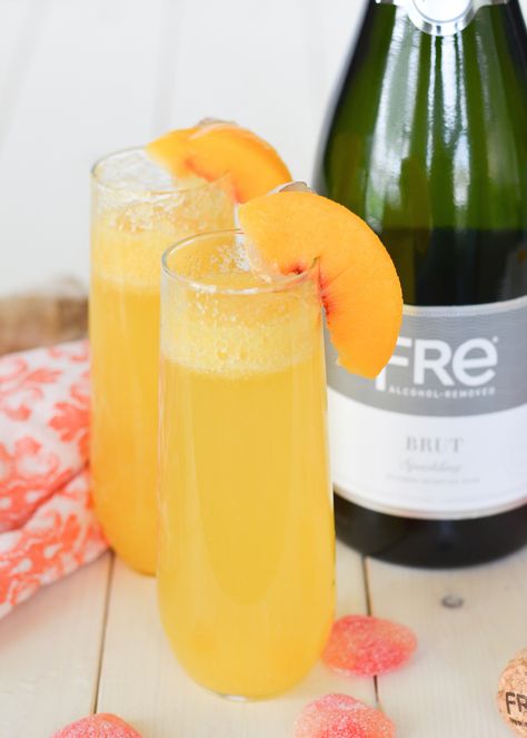 Ginger Peach Bellini Mocktails | Flying on Jess Fuel Peach Bellini Mocktail, Bellini Mocktail, Belini Recipe, Bellini Drink, Baby Food Combinations, How To Peel Peaches, Lavender Syrup, Ginger Peach, Peach Puree