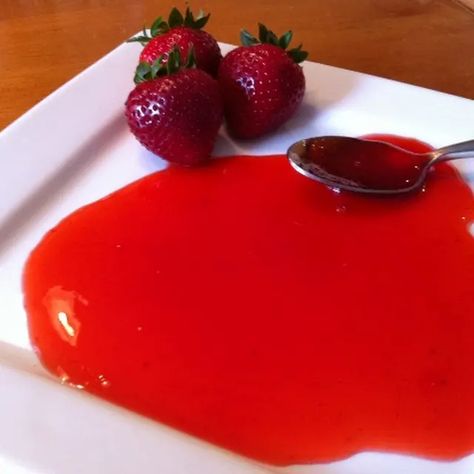 Strawberry Glaze For Cheesecake, Glaze For Cheesecake, Homemade Strawberry Glaze, Strawberry Glaze Recipe, Strawberry Glaze, Dessert Sauces, Glaze Recipe, Dessert Dishes, Sweet Sauce