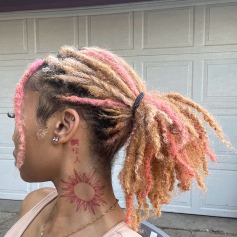 Black Locs, Blonde Locs, Dyed Locs, Dyed Dreads, Loc Ideas, Dread Styles, Locs Styles, Short Locs, Dreadlock Hairstyles For Men