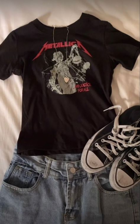 Metallica Shirt Outfit, Downtown Outfits, Wardrobe Tips, Outfits Chic, Downtown Girl, Nice Style, Swaggy Outfits, Chic Fashion, Fit Inspo