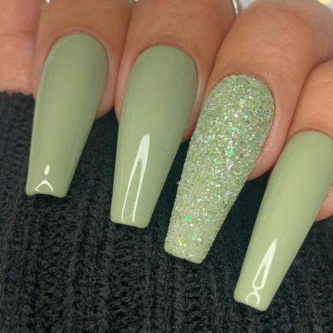 #Relationship# fashion# diy St Pat Nails Art Designs, Olive Green Nails Square, Sage Green Toe Nails, Medium Green Nails, Earth Green Nails, Green Nails Spring, Jade Green Nails, Spring Nails Green, Press On Nails Coffin