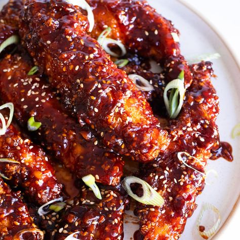 Fried Chicken Air Fryer, Christmas Chicken Recipes, Easy Salmon Dinner, Korean Fried Chicken Wings, Chicken Air Fryer, Salmon Dinner Recipes, Gochujang Chicken, Miso Chicken, Ragu Recipe