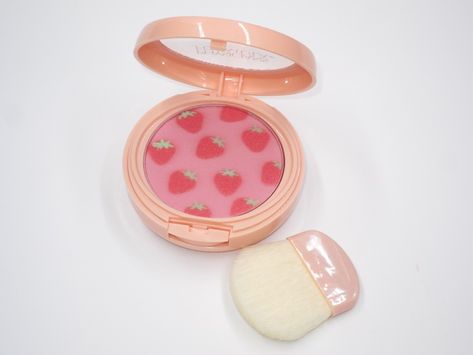 Pretty Make Up Packaging, Strawberry Jam Blush, Physicians Formula Strawberry Blush, Strawberry Blush Makeup, Cute Makeup Products Packaging, Cute Makeup Packaging, Pretty Makeup Products, Cute Makeup Products, Strawberry Blush