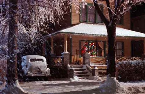 1983 movie; "A Christmas Story" Ralphie, growing up in the '40's, dreams of owning a Red Rider BB gun, and sets out to convince the world this is the perfect gift. Christmas Story House, Christmas Story Movie, Christmas Gif, Christmas Story, Holiday Movie, Old Car, Christmas Past, Christmas Scenes, Story House