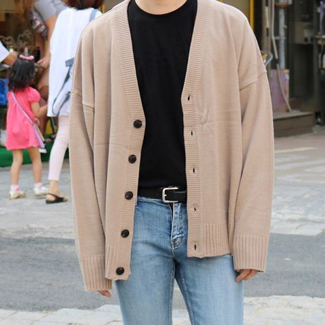 Beige Cardigan Outfit Men, Beige Cardigan Outfit, Aesthetic Clothes Men, Outfit Cowok, Nude Shirt, Kpop Fashion Men, Pine Wardrobe, Shirt Outfit Men, Mens Casual Outfits Summer