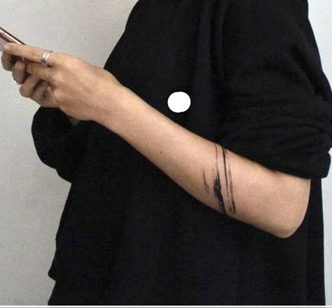 Straight Line Tattoo, Line Tattoo Arm, Aesthetic Tattoo Ideas, Black Line Tattoo, Wrap Tattoo, 20 Aesthetic, Forearm Band Tattoos, Tattoo Line, Unique Tattoo Ideas