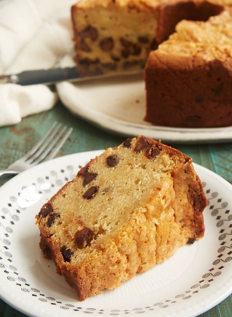 Chocolate Chip Cream Cheese Pound Cake is jam-packed with TWO kinds of chocolate. What a wonderfully sweet, dense, flavorful cake! - Bake or Break ~ http://www.bakeorbreak.com Pound Cake Cream Cheese, Chocolate Chip Cream Cheese, Cream Cheese Chocolate Chip, Chocolate Chip Pound Cake, Tube Pan, Cheese Pound Cake, Loaf Cakes, Cheese Chips, Cream Cheese Pound Cake