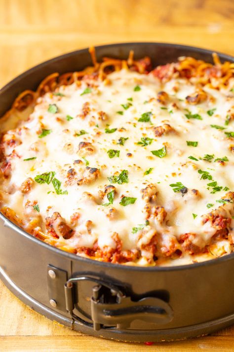 Baked Pasta In Springform Pan, Spagetti Pie Recipe, Spaghetti Pie Recipe, Baked Spaghetti Pie, Springform Pan Recipes, Spaghetti Pie Recipes, Baked Spaghetti Recipe, Spaghetti Pie, Pastas Recipes