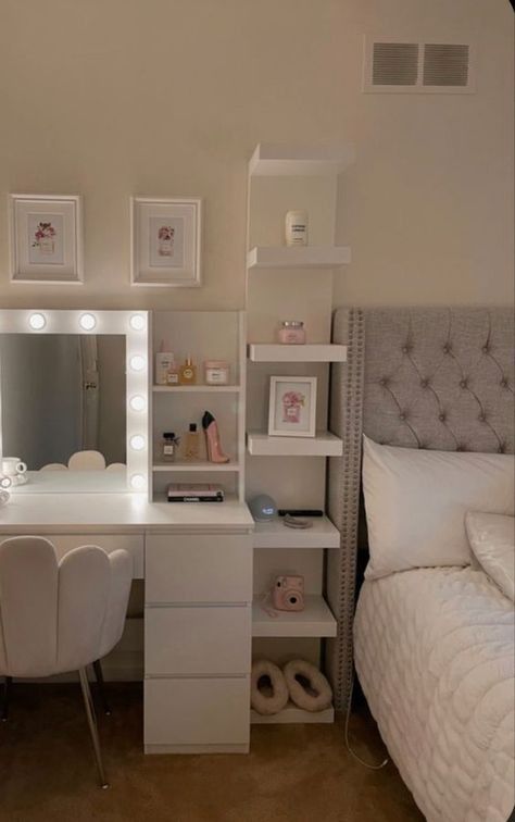 #clothesrack #aestheticroom #bedroomaesthetic #caboodles #livethelittlethings #thatsdarling #darlingescape #darlingmovement #thehappynow #cozytime Bedroom Board Ideas, Design Room Ideas Bedrooms, It Girl Room Ideas, My Dream Room Ideas, Cute Bedrooms For Teen, Teen Girl Room Inspo 2024, Teenage Room Ideas Girl, It Girl Room Decor, Girl Teenager Bedroom Ideas