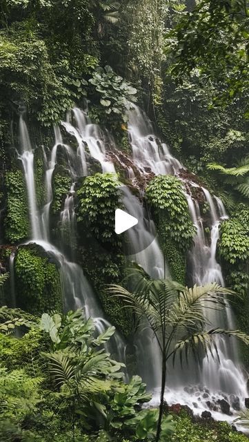 iPhone Photography School on Instagram: "Here are some landscape photography tips that will take your outdoor photography from 0 to 100 (specially your waterfall photography 😉! 🌳

Tap the link in BIO fore more iPhone camera tips! 📲

#iphonephography #iphonecamera #iphonephotos #originalphotos #photographytips #photoideas" Iphone Camera Tips, Iphone Camera Tricks, Selfie Tips, Camera Tips, Photography School, Landscape Photography Tips, Waterfall Photography, Phone Hacks, School Photography