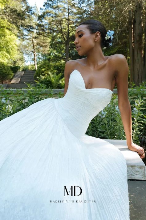 Lafayette by Jenny Yoo 90's inspired drop waist textured wedding dress with a sweetheart neckline and an A-line silhouette. Wedding Dress Jenny Yoo, Jenny By Jenny Yoo, Drop Waist Wedding Dress, Jenny Yoo Bridal, Asymmetrical Wedding Dress, Chic Brides, Dream Wedding Ideas Dresses, Jenny Yoo, Bridal Inspo