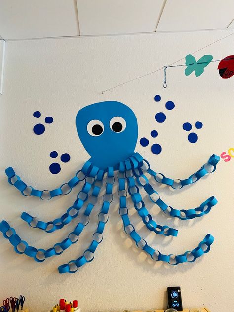 Construction Paper Sea Creatures, Small Valentines Gifts, Ocean Art Projects, Ocean Animal Crafts, Duck Crafts, Fall Preschool Activities, Bible School Crafts, Sea Crafts, Vbs Crafts