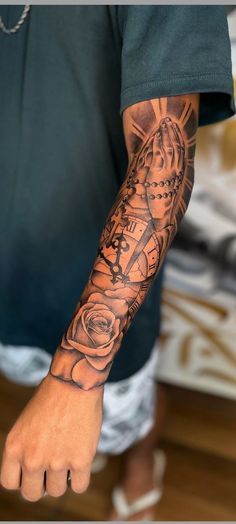 Guys Arm Sleeve Tattoo, Lifestyle Tattoo Men, Mens Quarter Sleeve Tattoo Ideas, Bicep Forearm Tattoo, Arm Tattoos Men's Forearm, Forearm Tattoo Men Sleeve Meaningful, Tattoo Inspiration Men Sleeve, Forarm Tattoos Mens Creative, Arm Tattoo Men Forearm Sleeve