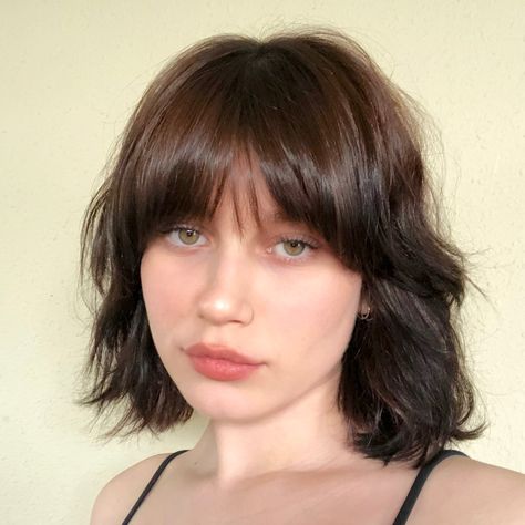 - ̗̀ saith my he A rt ̖́- 90s Grunge Hair, Tan Skin Blonde Hair, Short Grunge Hair, How To Cut Bangs, Hair With Bangs, Mullet Hairstyle, Short Hair With Bangs, Cut My Hair, Hair Inspo Color