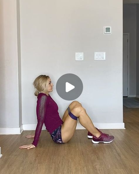 Single Leg Glute Bridge, Tricep Kickback, Downward Spiral, Squats And Lunges, Dumbell Workout, Nutritious Recipes, Diastasis Recti, Triceps Workout, Lower Body Workout