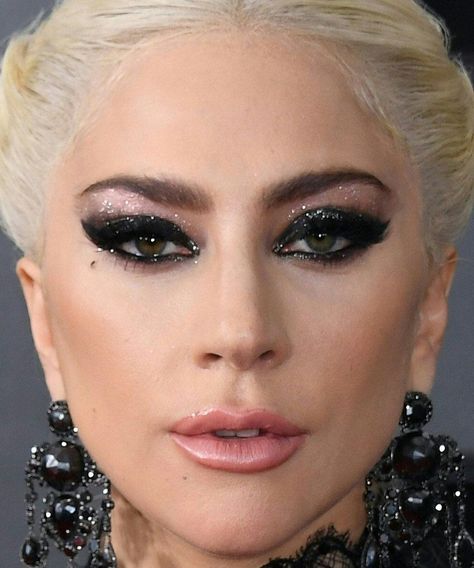 Eye Cake, Lady Gaga Makeup, Lady Gaga Pictures, Bridal Makeup Natural, Braut Make-up, Glamour Makeup, Beauty Shots, Photo Makeup, Black Eyeliner