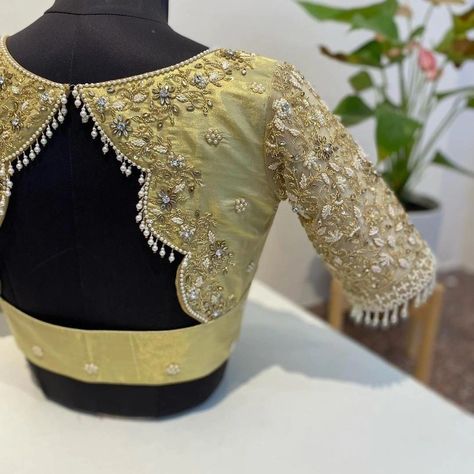 Dm@9640490158 Designer maggam work blouse wirh front all.over Fabric: Halfpattu/Rawsilk Dispatch: 3days Price : 3400unstiched . 3950 stitched Colours and sizes can be customised accordingly Blouse Design Bride, Blouse Work For Bride, Blouse Work Ideas, Backpack Blouse Design, Back Neck Designs For Dresses, Back And Front Blouse Design, Pelli Blouse Maggam Work, Blouse Designs With Work, Worked Blouse Design