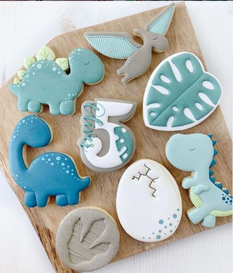 Dinosaurs Cakes, Baby Dinosaur Party, Dino Birthday Cake, Dino Tracks, Dinosaur Baby Shower Theme, Cookie Corner, Dinosaur Birthday Theme, Dinosaur Birthday Cakes, Dinosaur Cookies