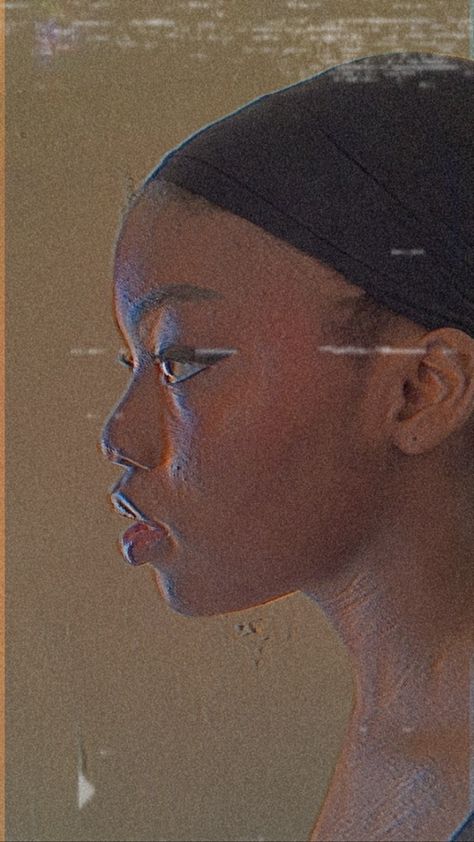 How To Draw Black Facial Features, Black Woman Side Profile Drawing Reference, Black Female Side Profile, Girl Side Profiles Black Drawing, Side View Black Woman, Black Woman Side Profile Drawing, Black Side Profile Drawing, Side Profile Sketch Woman, Anatomy Reference Side View