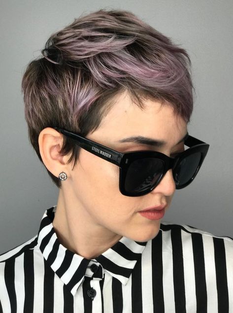 Colored Pixie, Pixie Cut Color, Coloured Pixie Cut, Pixie Hair Color, Pixie Cut With Highlights, Short Hair Highlights, Pixie Cut With Bangs, Short Hair Pixie Cuts, Balayage Blonde