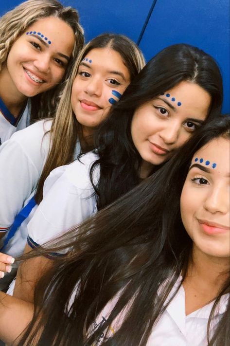 Sports Day Face Paint Ideas, Football Game Makeup High School, Sport Face Paint, School Face Paint, Sports Day Makeup, Soccer Makeup, School Spirit Face Paint, School Spirit Ideas Pep Rally, Football Face Paint