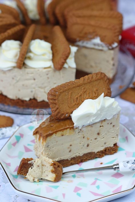 Chocolate Easter Cake, Biscotti Cheesecake, Biscoff Recipes, Janes Patisserie, Biscoff Cheesecake, Biscoff Cookie Butter, Sweet Ideas, Easy Cheesecake Recipes, Easy Cheesecake