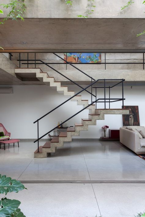 Gallery of Jardins House / CR2 Arquitetura - 3 Interior Railings, Concrete Staircase, Diy Staircase, Interior Staircase, Exterior Stairs, Stairs Architecture, Metal Stairs, Stairway Design, Stairs Design Modern