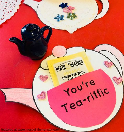 You're Tea riffic teapot craft. Free printable teapot template. Easy Mother's Day card idea for kids. Great for toddlers and preschoolers. Teapot Template, Mothers Day Crafts Preschool, Teapot Crafts, Mother's Day Projects, Tea Crafts, Mother's Day Craft, Tea Riffic, Teacher Appreciation Cards, Boyfriend Crafts