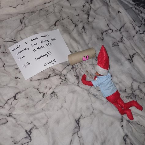 Elf Ideas Easy Funny, Elf On The Shelf Pet Ideas, Elf On Shelf Funny, Elf On The Shelf Easy, Elf Ideas Easy, Bad Elf, Cute Christmas Ideas, Elf Funny, Elf Yourself