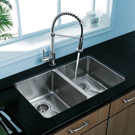 Small Kitchen Sink, Replacing Kitchen Countertops, Best Kitchen Sinks, Double Kitchen Sink, Modern Kitchen Sinks, Sinks Kitchen Stainless, Kitchen Sink Design, Kabinet Dapur, Pull Out Kitchen Faucet