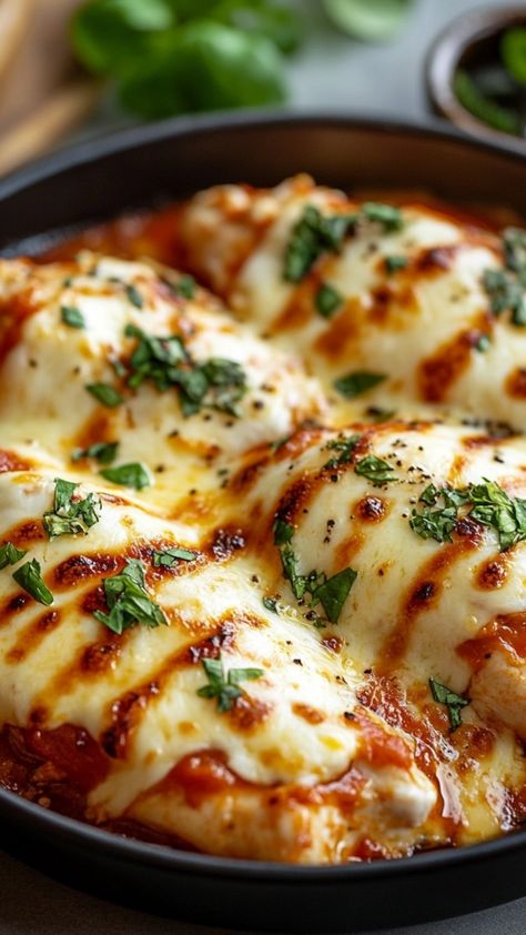 Easy Mozzarella Chicken - Valerie Recipes Fresh Mozzarella Recipe, Chicken Melt, Recipes With Mozzarella Cheese, Mozzarella Recipe, Chicken Marinade Recipes, Easy Grilled Chicken, Mozzarella Recipes, Mozzarella Chicken, Italian Spices