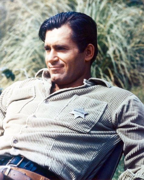 Cheyenne Bodie Clint Walker Fan Group | Clint Walker as Marshal Cheyenne Bodie | Facebook Clint Walker Actor, Cheyenne Bodie, Clint Walker, Hollywood Cinema, Burt Reynolds, Tv Westerns, Big Guy, Men In Uniform, Good Looking Men