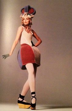 vivienne westwood 1980s collection - Google Search Vivienne Westwood Mini Crini, Vivienne Westwood 1980s, Vivienne Westwood Editorial, Vintage Vivienne Westwood Dress, Vivienne Westwood Mini Skirt, Vivienne Westwood Punk, Vivienne Westwood Designs, Aunt Viv, Rf Microneedling