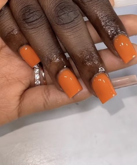 Rust Color Nails Designs, Peach And Black Nails, Burnt Orange Acrylic Nails, Burnt Orange Nails Acrylic, Brown And Orange Nails, Orange Short Nails, Burnt Orange Nail Ideas, Burnt Orange Nails Fall, Short Orange Nails