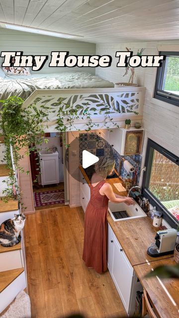 Cozy Tiny Home Interior, Rustic Tiny Home Interiors, Tiny House Inspiration Interiors, Ikea Tiny House, Tiny Home Living Room, Tiny House Room, Tiny House Bed, Small House Tour, Inside Tiny Houses