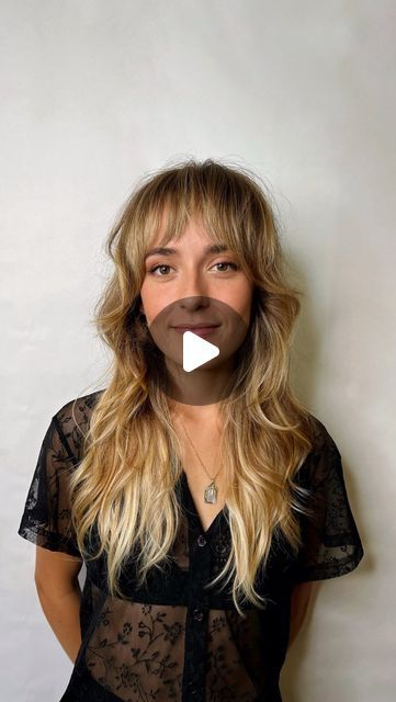 Shaggy Hair Curtain Bangs, Shag Hair Styling, Shaggy Hair Styling, How To Style 70s Shag Hair, How To Style Shag Bangs, Diy Shaggy Bangs, Styling Fringe Bangs, Diy Long Shag Haircut, Shaggy Bangs Tutorial