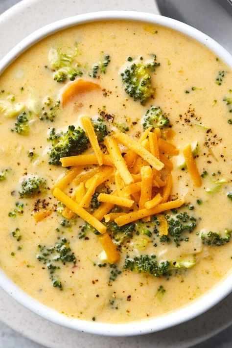 Broccoli Cheese Soup {Classic} - Two Peas & Their Pod Best Broccoli Cheese Soup, How To Make Broccoli, Broccoli Cheese Soup Recipes, Cream Of Broccoli Soup, Broccoli Soup Recipes, Broccoli Stems, Broccoli Soup, Broccoli Cheddar Soup, Broccoli Cheese