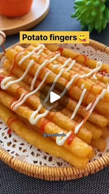 ReCePieWaLa🍜 on Instagram: "Tasty Potato Fingers Recepie 🍜🤤🍟
.
.
.
#yummyrecipedelights #trending #viralreels #viralpost #reels #reelsinstagram #instagood #instagram #food #reelitfeelit #viralkaro" Potato Fingers Recipe, Patato Foods Recipe Easy, Potato Snacks Easy, Potato Fingers, Healthy Fries, Potato Sticks, Potato Bar, Paid Promotion, Potato Snacks