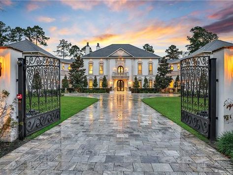 Real Estate & Homes For Sale - 704 Homes | Zillow French Style Mansion, Modern Estate, Stucco Homes, French Style Homes, Rich Home, Chateau France, The Woodlands, Amazing Home, Luxury Homes Dream Houses