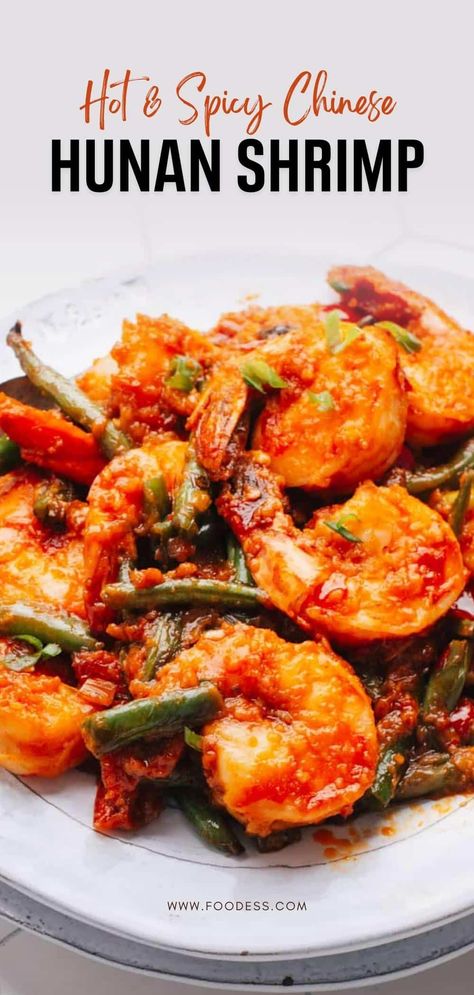 This Hunan Shrimp recipe is a hot and spicy delight! In just under 10 minutes, you can enjoy this classic Chinese takeout packed with bold flavors. This dish features succulent shrimp stir-fried to perfection. The star is the Hunan sauce - a spicy blend of chili paste, soy sauce, rice vinegar, oyster sauce, and honey—creating a perfect balance of heat, tang, and sweetness. Don't forget the green beans and green onions for added crunch and freshness. Get the full recipe + video on my blog. Hunan Shrimp, Hunan Shrimp Recipe, Hunan Sauce, Soy Sauce Rice, Takeout Food, Hot And Spicy, Chinese Takeout, Shrimp Recipe, Chili Paste