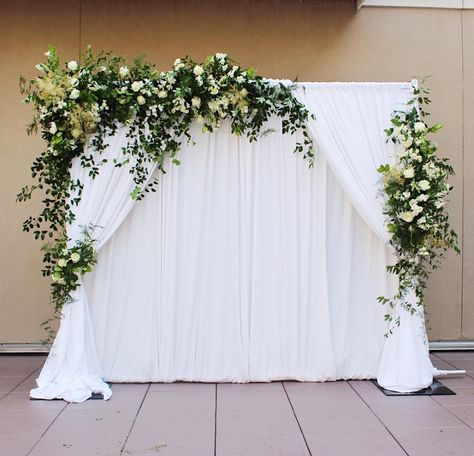 Photo Booth Stand, Hyatt Centric, Pipe And Drape Backdrop, Simple Beach Wedding, Diy Wedding Backdrop, Backdrop Frame, Pipe And Drape, Flowers Beautiful, Back Drop