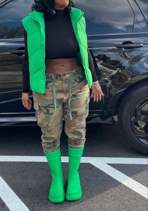 Green Balenciaga Boots Outfit, Croc Balenciaga Boots, Green Croc Boots Outfit, Green Balenciaga Croc Boots Outfit, Lime Green Boots Outfit, Balenciaga Crocs Boots Outfit, Green Baddie Outfits, Green Outfit Black Woman, Balenciaga Croc Boots