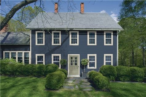 Look at the paint color combination I created with Benjamin Moore. Via @benjamin_moore. Siding: Newburyport Blue HC-155; Trim: Edgecomb Gray HC-173; Door: Louisburg Green HC-113. Newburyport Blue Benjamin Moore, Louisburg Green, Newburyport Blue, Blue Benjamin Moore, Edgecomb Gray, Color Combinations Paint, House Remodel, Benjamin Moore, Paint Color