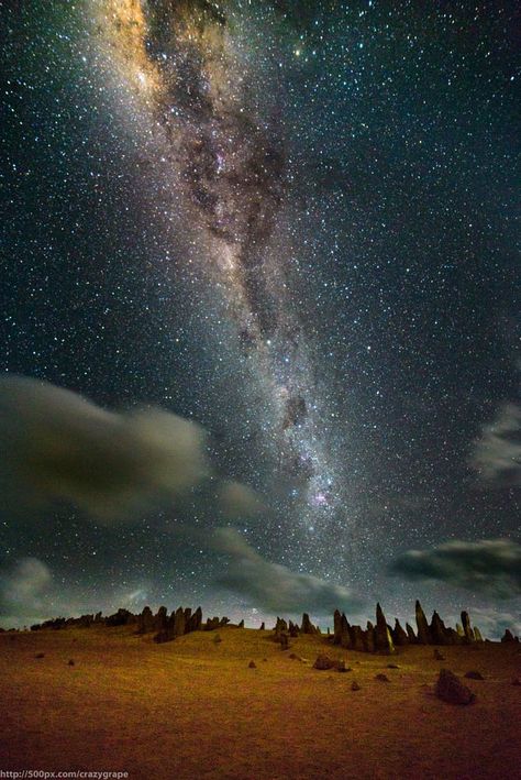 Urulu Australia, Pinnacles Australia, Milky Way Photography, Ayers Rock, Seascape Photography, Space Photography, Beautiful Skies, Beautiful Scenes, Starry Nights